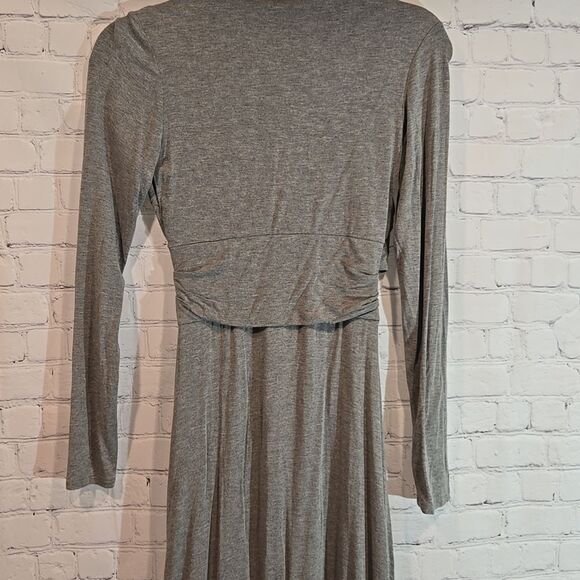Express gray long sleeve wrap midi dress size XS - Picture 7 of 8